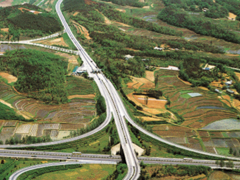 영동고속도로 4차선 확장 (1994.12 / L = 12.7km)